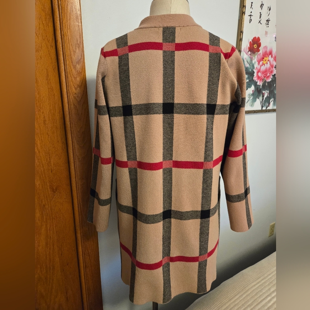 TAHARI PLAID LONG OPEN CARDIGAN - Tan, Black, Red. SIZE XL. - Picture 3 of 9